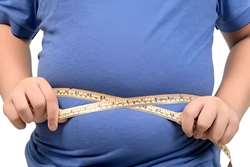 ارائه بیش از ۵۰۰۰ مشاوره تغذیه به شهروندان در ۹ ماه گذشته/ ۱۸ درصد از جمعیت جهرم و خفر در معرض چاقی هستند